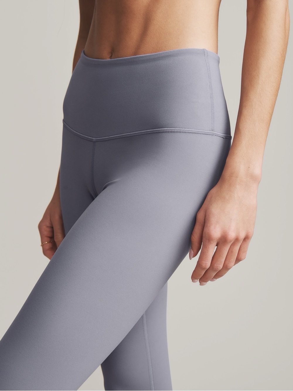 Rhone Revive 7/8 Leggings Women’s Size S Grey Silver High Rise Yoga NWT MSRP $98